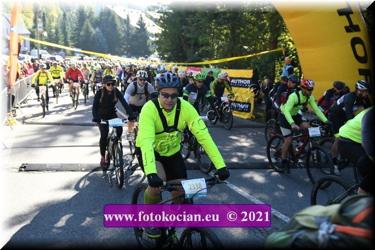 Náhled obrázku: 2021-1330-CTAuthor-2338.JPG