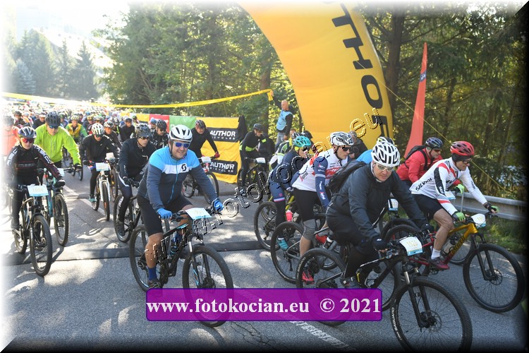 Náhled obrázku: 2021-1345-CTAuthor-1926.JPG