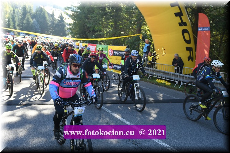 Náhled obrázku: 2021-1352-CTAuthor-1936.JPG