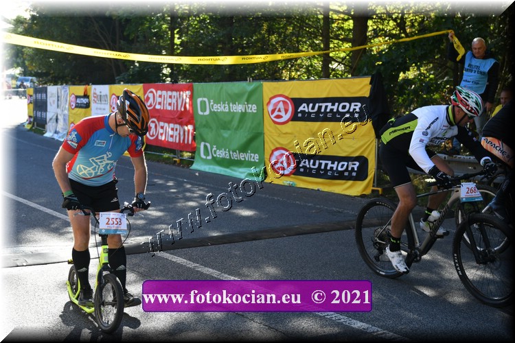 Náhled obrázku: 2021-1461-CTAuthor-2553.JPG