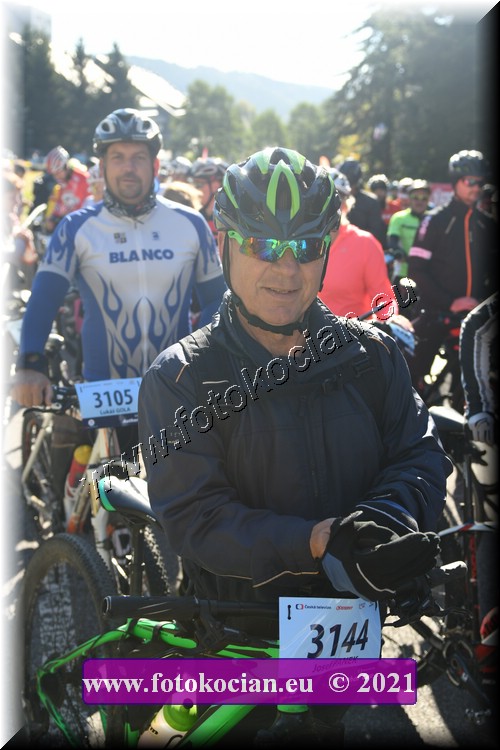 Náhled obrázku: 2021-1472-CTAuthor-3144.JPG