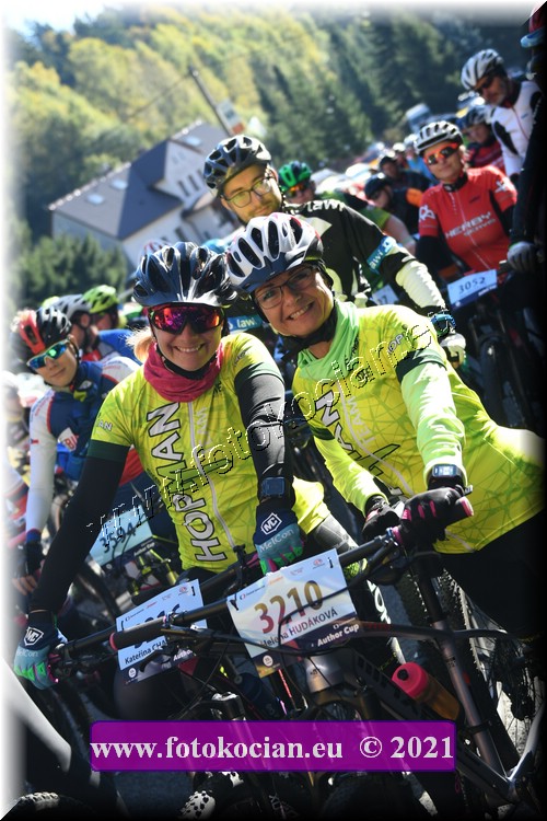 Náhled obrázku: 2021-1490-CTAuthor-3210.JPG