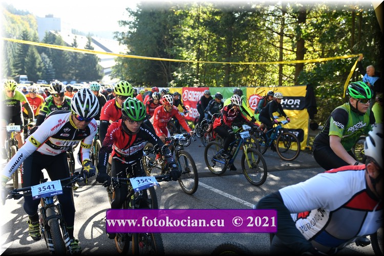 Náhled obrázku: 2021-1522-CTAuthor-3542,3541.JPG