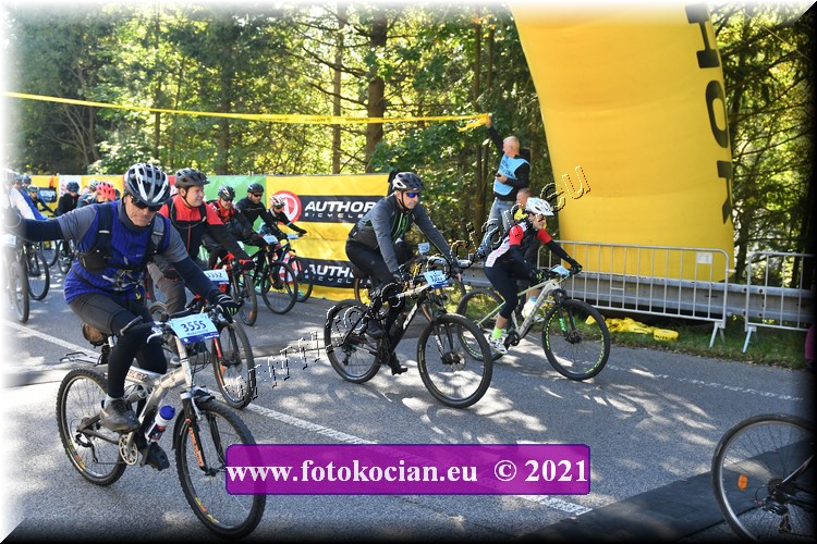 Náhled obrázku: 2021-1554-CTAuthor-3555.JPG