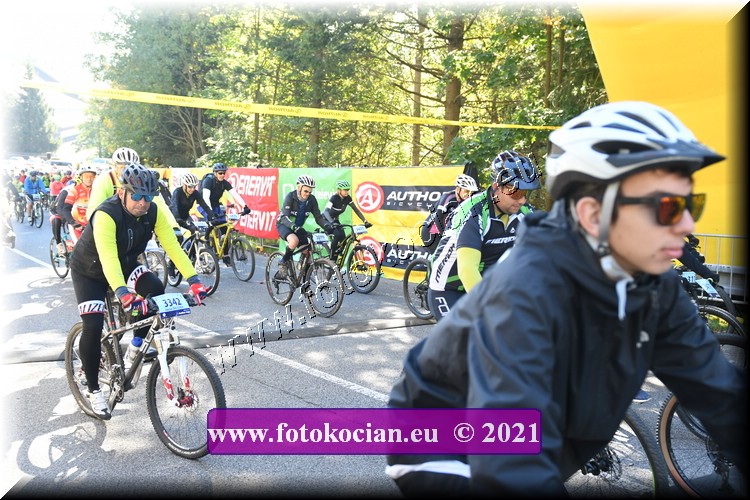 Náhled obrázku: 2021-1562-CTAuthor-3342.JPG