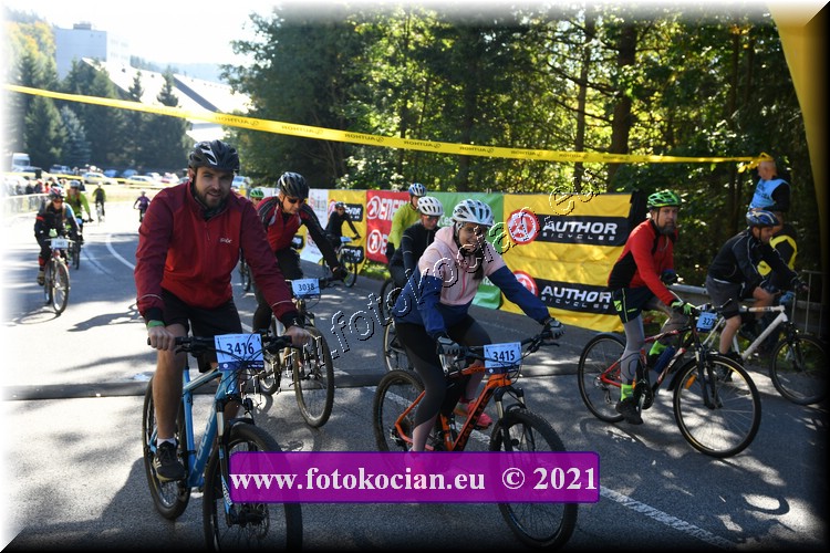 Náhled obrázku: 2021-1584-CTAuthor-3415,3416.JPG