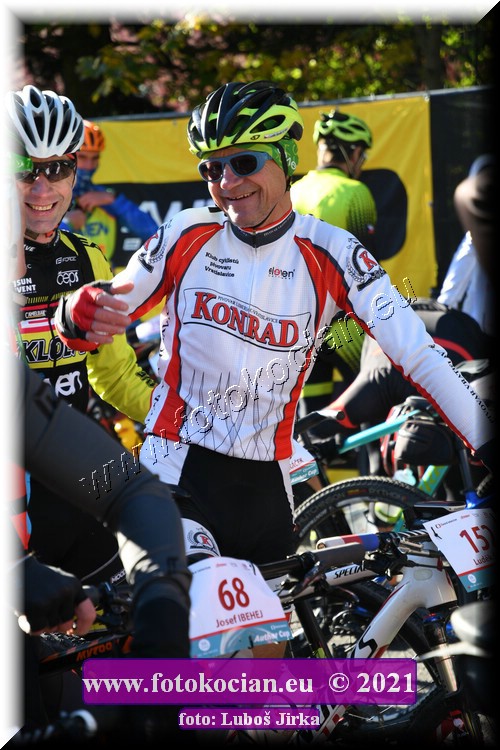 Náhled obrázku: 2021-8458-CTAuthor-152.JPG