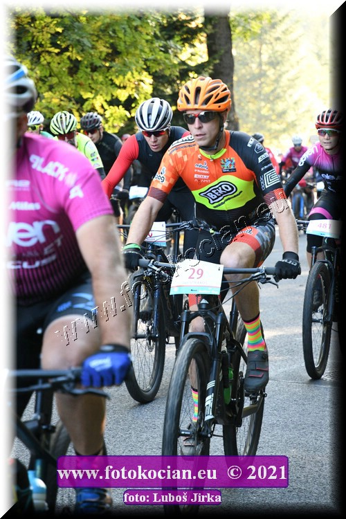 Náhled obrázku: 2021-8479-CTAuthor-29.JPG