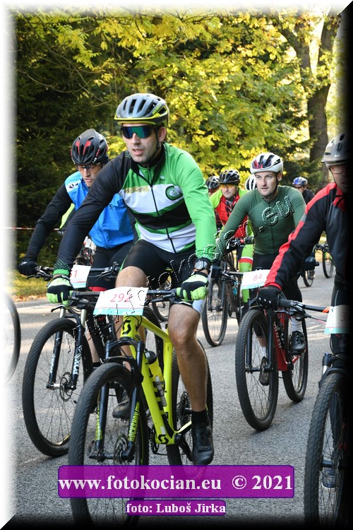 Náhled obrázku: 2021-8532-CTAuthor-292.JPG