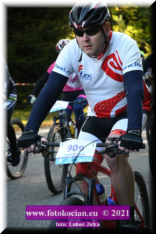 Náhled obrázku: 2021-8563-CTAuthor-909.JPG