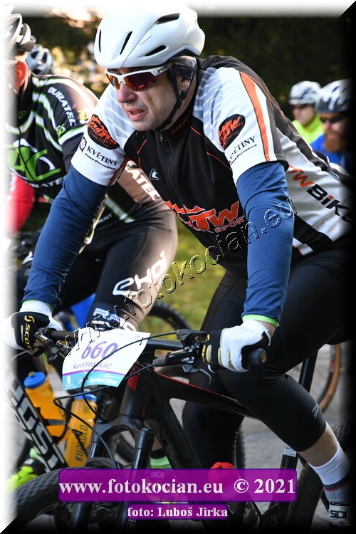 Náhled obrázku: 2021-8570-CTAuthor-660.JPG