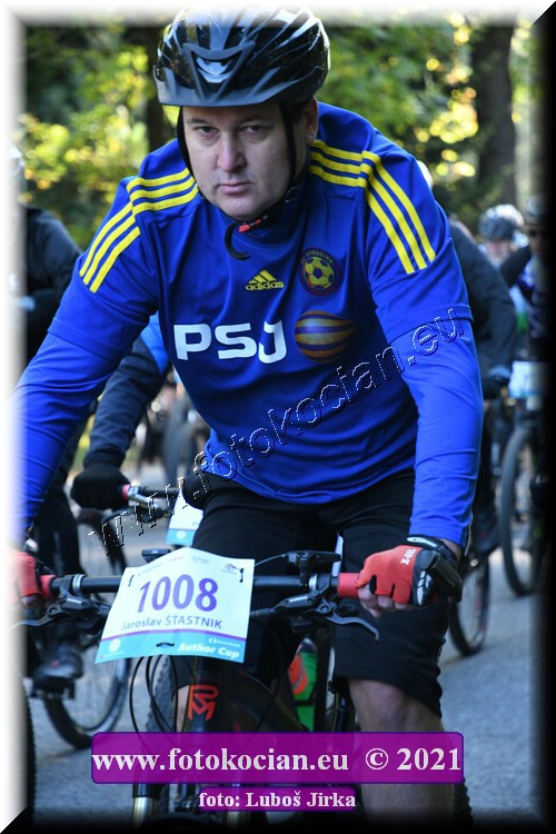 Náhled obrázku: 2021-8578-CTAuthor-1008.JPG