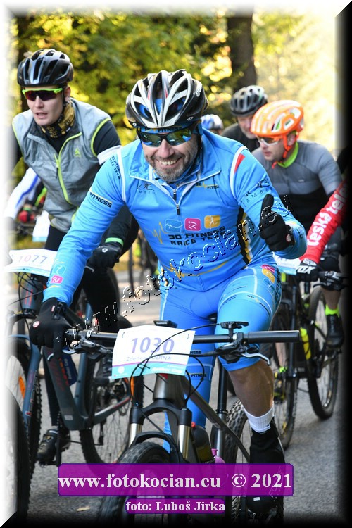 Náhled obrázku: 2021-8587-CTAuthor-1030.JPG