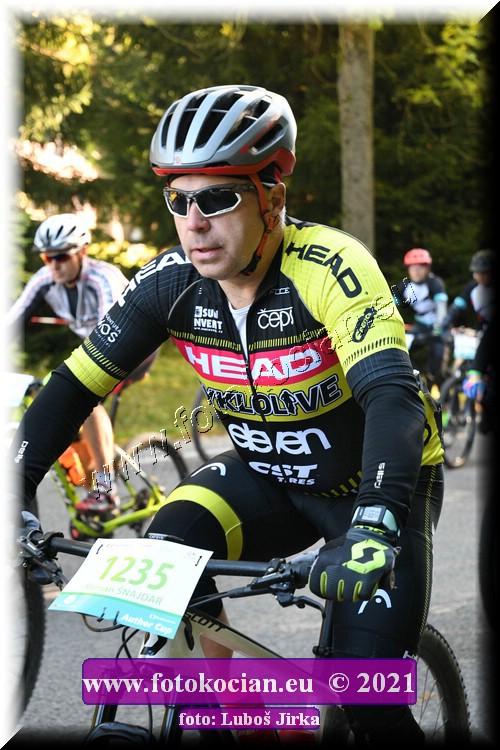 Náhled obrázku: 2021-8683-CTAuthor-1235.JPG