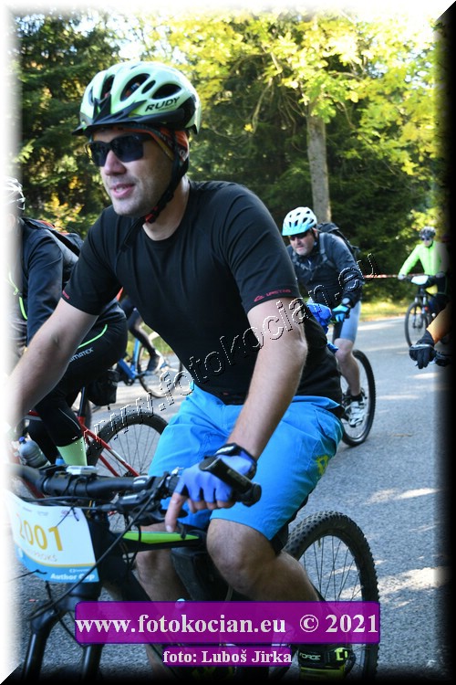 Náhled obrázku: 2021-8816-CTAuthor-2001.JPG