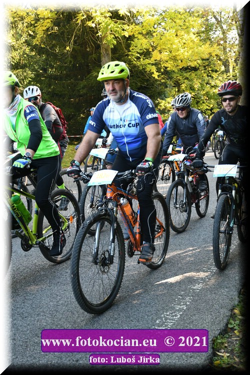 Náhled obrázku: 2021-8827-CTAuthor-1826.JPG