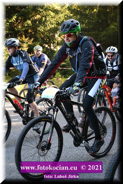 Náhled obrázku: 2021-8835-CTAuthor-1863.JPG