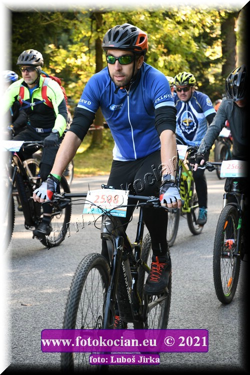 Náhled obrázku: 2021-8898-CTAuthor-2508.JPG