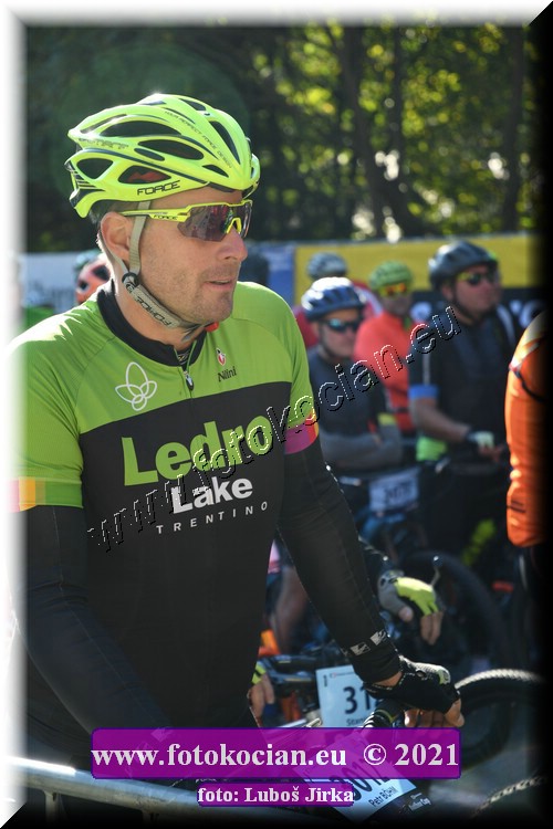 Náhled obrázku: 2021-8952-CTAuthor-3012.JPG