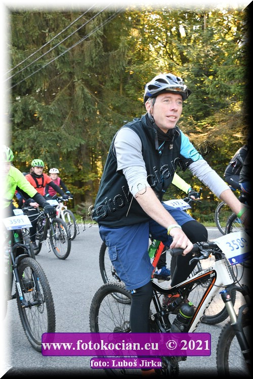 Náhled obrázku: 2021-9087-CTAuthor-3589.JPG