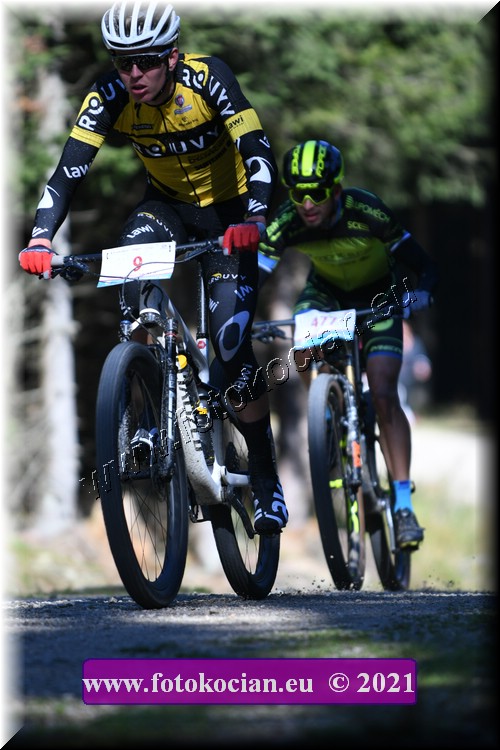 Náhled obrázku: 2021-1596-CTAuthor-9.JPG