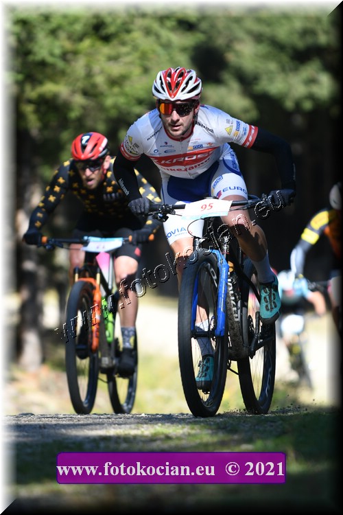 Náhled obrázku: 2021-1610-CTAuthor-95.JPG