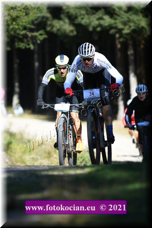 Náhled obrázku: 2021-1639-CTAuthor-24.JPG