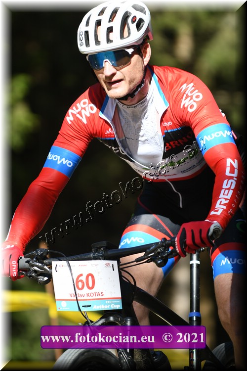 Náhled obrázku: 2021-1660-CTAuthor-60.JPG