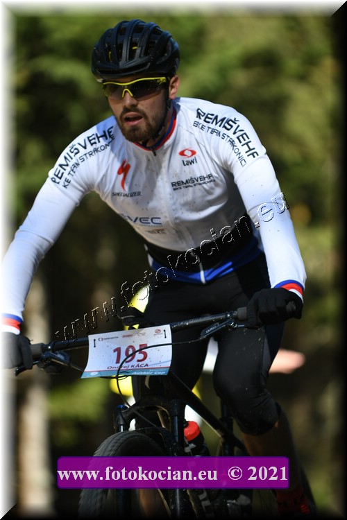 Náhled obrázku: 2021-1684-CTAuthor-195.JPG