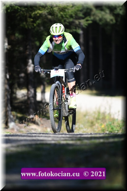 Náhled obrázku: 2021-1688-CTAuthor-37.JPG