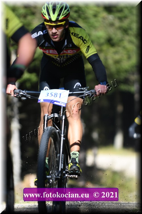 Náhled obrázku: 2021-1715-CTAuthor-3581.JPG