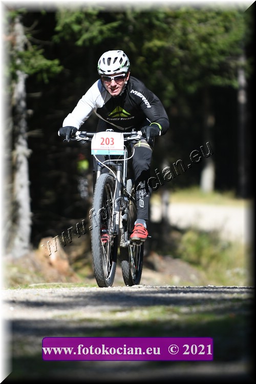 Náhled obrázku: 2021-1743-CTAuthor-203.JPG