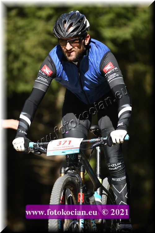 Náhled obrázku: 2021-1776-CTAuthor-371.JPG