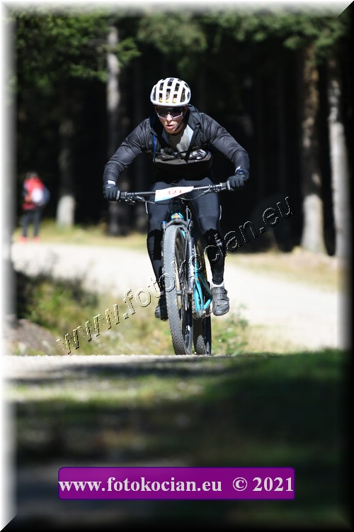 Náhled obrázku: 2021-1810-CTAuthor-321.JPG