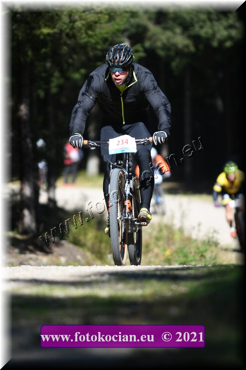 Náhled obrázku: 2021-1836-CTAuthor-234.JPG