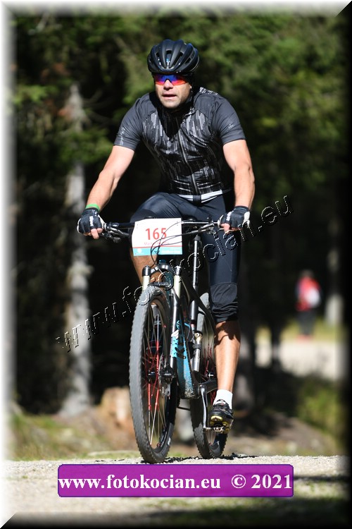 Náhled obrázku: 2021-1868-CTAuthor-165.JPG