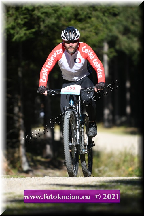 Náhled obrázku: 2021-1869-CTAuthor-290.JPG