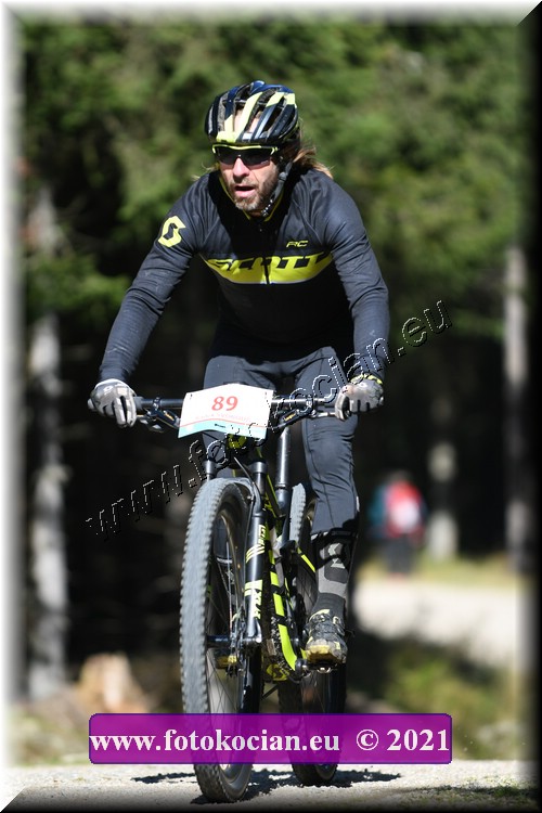 Náhled obrázku: 2021-1894-CTAuthor-89.JPG