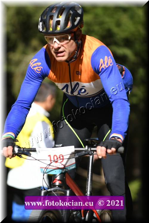 Náhled obrázku: 2021-1901-CTAuthor-109.JPG