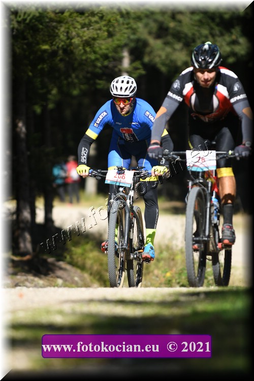 Náhled obrázku: 2021-1904-CTAuthor-208.JPG