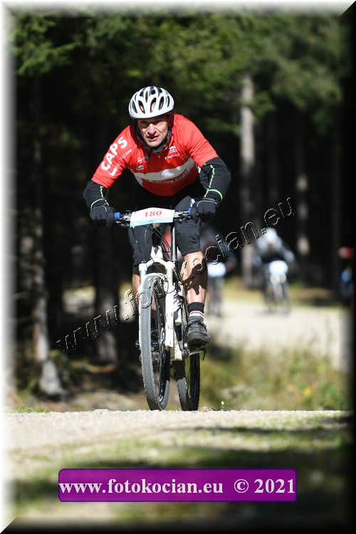 Náhled obrázku: 2021-1911-CTAuthor-180.JPG