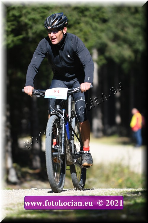 Náhled obrázku: 2021-1915-CTAuthor-94.JPG