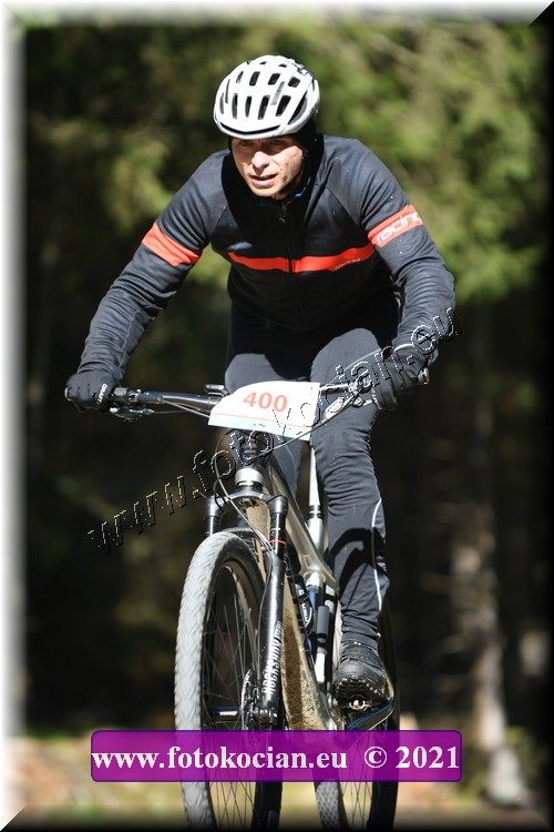 Náhled obrázku: 2021-1930-CTAuthor-400.JPG