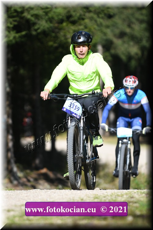 Náhled obrázku: 2021-2133-CTAuthor-3359.JPG