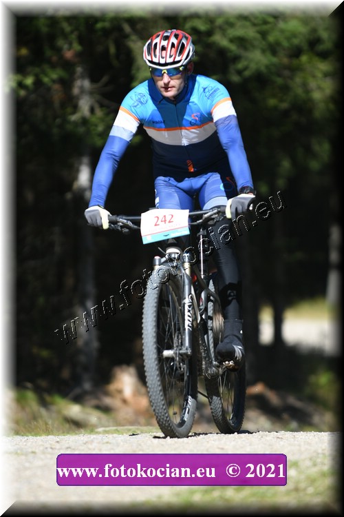 Náhled obrázku: 2021-2135-CTAuthor-242.JPG