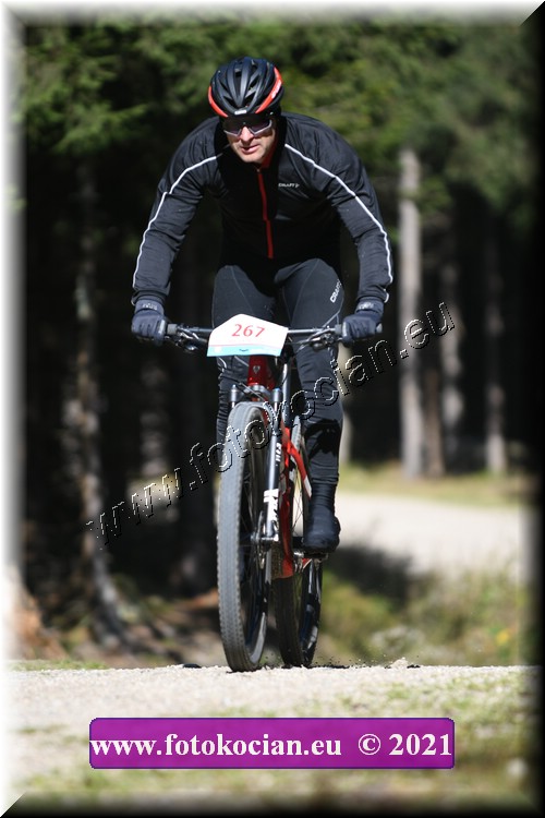 Náhled obrázku: 2021-2140-CTAuthor-267.JPG