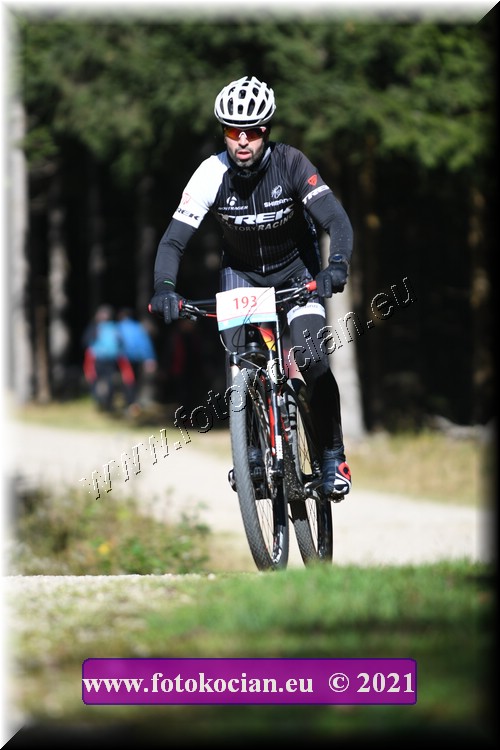 Náhled obrázku: 2021-2159-CTAuthor-193.JPG