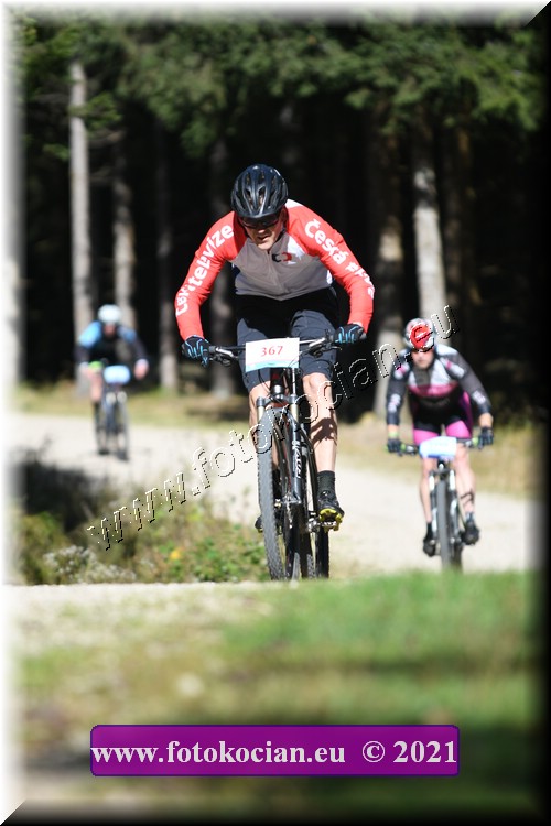 Náhled obrázku: 2021-2222-CTAuthor-367.JPG