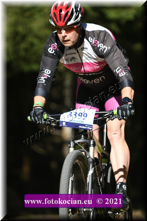 Náhled obrázku: 2021-2225-CTAuthor-3399.JPG