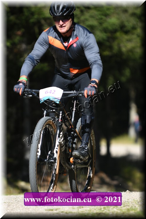 Náhled obrázku: 2021-2295-CTAuthor-642.JPG